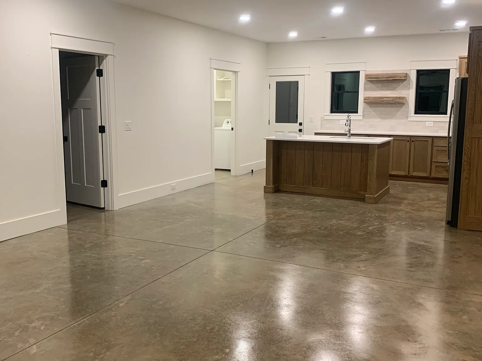 3 bed, 1632 sqft, $2,200 — Photo 3