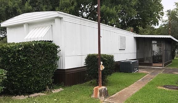 2nd image of 2935 Calder Dr Trlr 4
