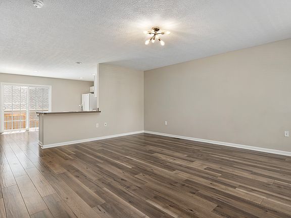 5th image of 5633 Chippewa Falls St