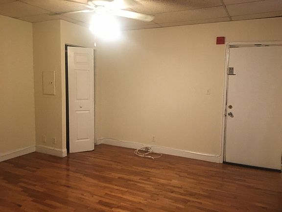 3rd image of 4257 Main St Floor 1