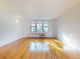 220 E 26th St APT 3J, New York, NY 10010