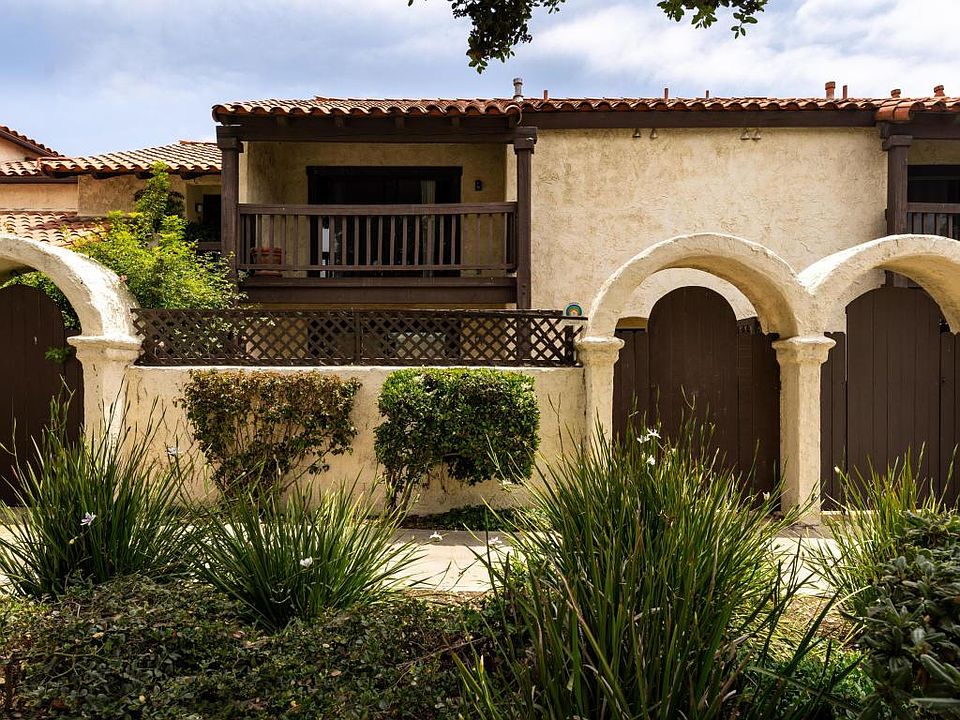 1st image of 25 Mission Plaza Dr
