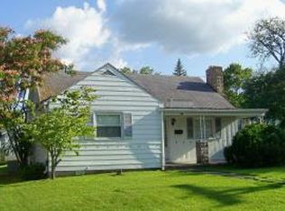 912 W Grissom Ave, Mitchell, IN 47446