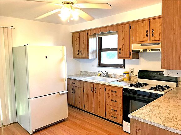 4th image of 2981 Chautauqua Dr