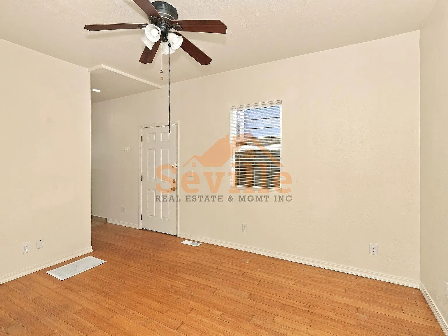 2 bed, 701 sqft, $2,495 — Photo 2
