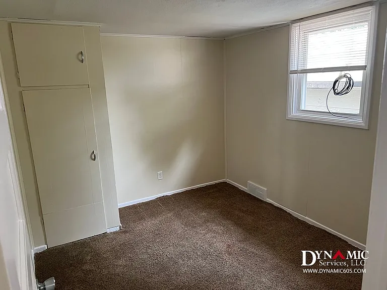 2425 S Norton Ave — Photo 19