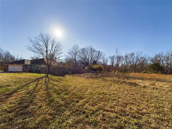 4th image of 42 Milsap Cir