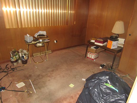5th image of 9120 S Emerald Ave