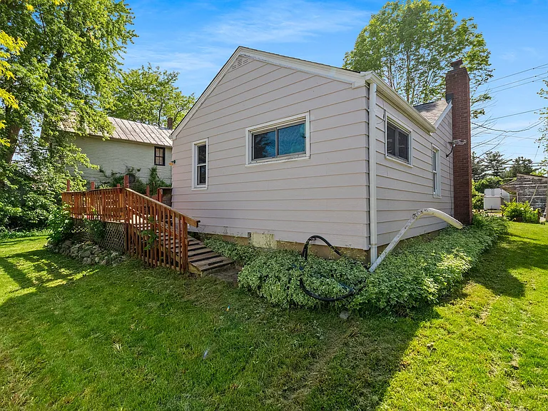 418 S Mill St — Photo 4