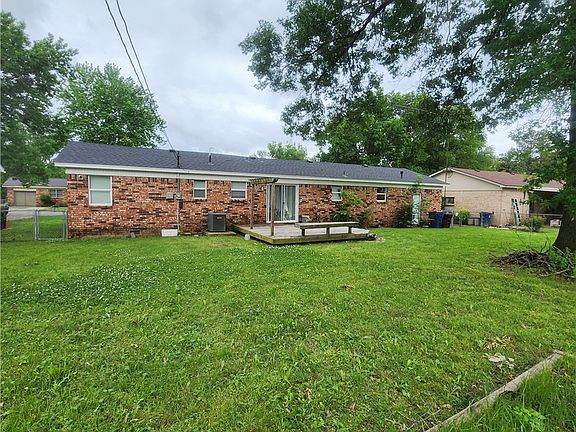 3rd image of 8106 Holly Ave