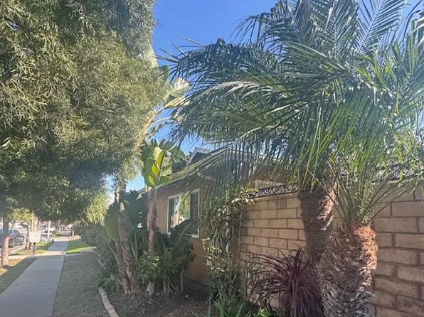 745 Shalimar Dr, Costa Mesa, CA 92627