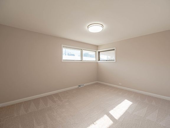 5th image of 1502 N 35th Ave