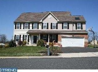 235 Summer Hill Dr, Gilbertsville, PA 19525