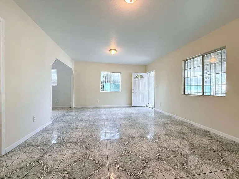 8462 Zamora Ave — Photo 3