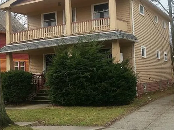 4110 E 142nd St, Cleveland, OH 44128