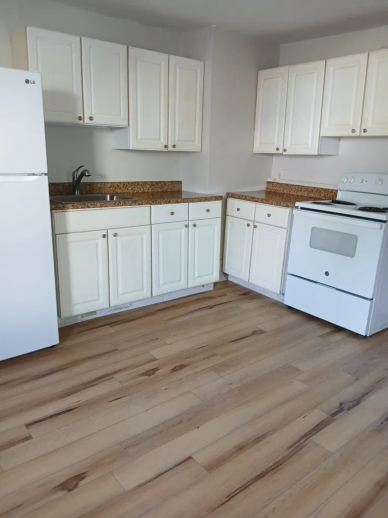 2 bed, 700 sqft, $1,500 — Photo 1