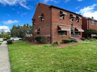 3861 Faversham Rd, University Heights, OH 44118