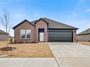 391 W Branta St, Farmington, AR 72730