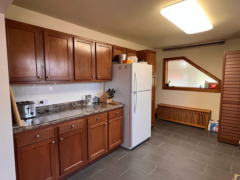 1011 Central Ave #2 — Photo 3