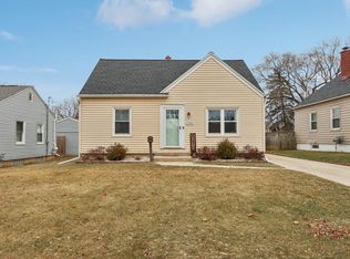 2940 S 55th St, Milwaukee, WI 53219