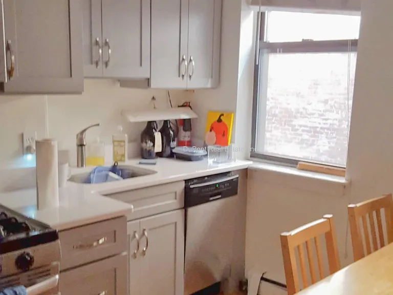 15 Thacher St #1 — Photo 6