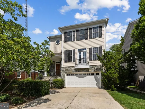 127 S Highland St, Arlington, VA 22204