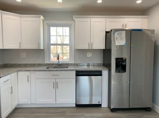 107 Spring St, Quincy, MA 02169