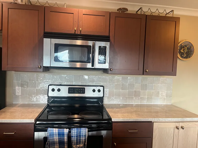 2830 NW 56th St #202 — Photo 5