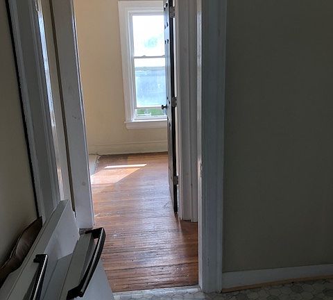 5th image of 1787 Electric Ave #3