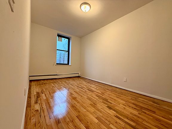 4th image of 148 Parkside Ave APT 4E