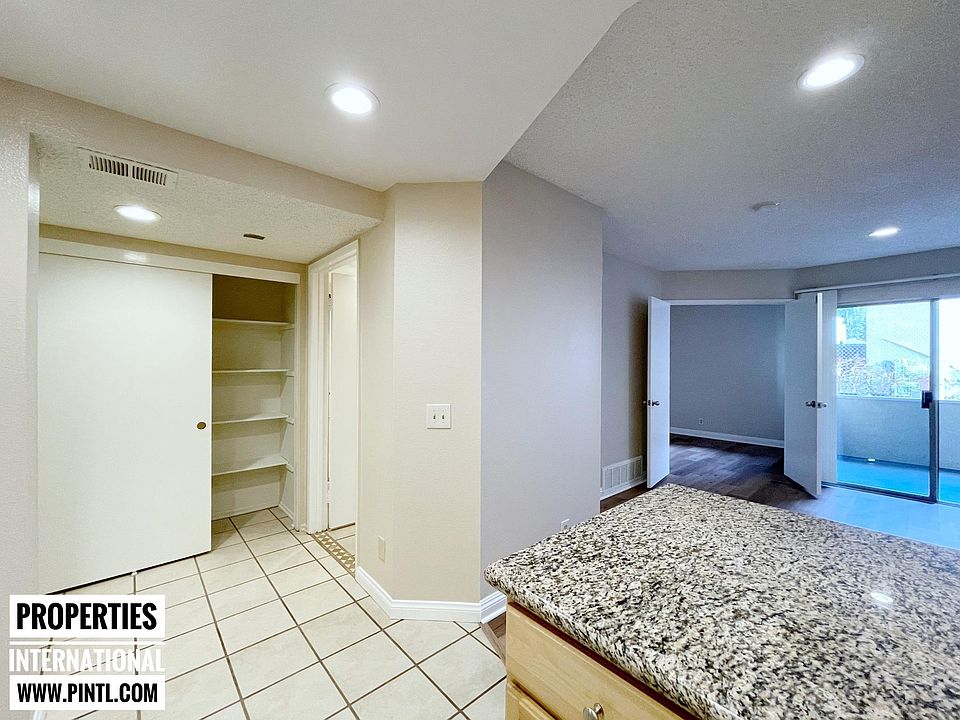 1st image of 2345 Merton Ave APT 115