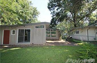 4th image of 350 Holiday Hill Dr