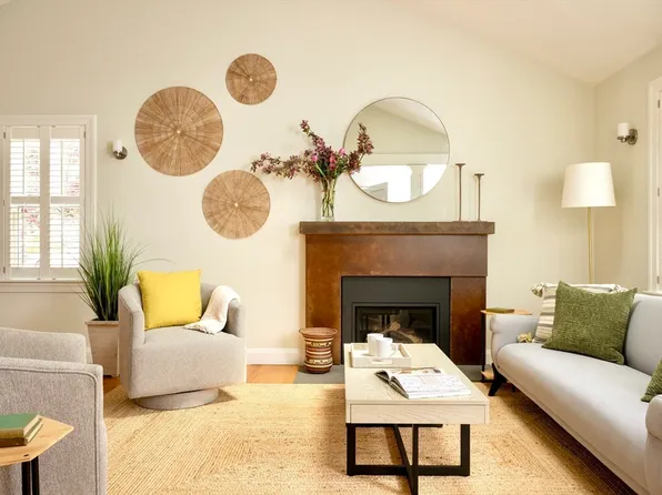 30 Martinwood Rd, Jamaica Plain, MA 02130