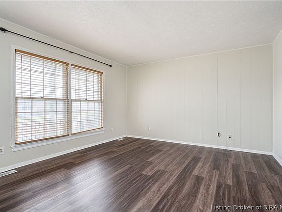 4th image of 2116 Palmer Court