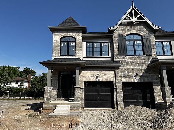 2nd image of 3173 Maplehill Dr