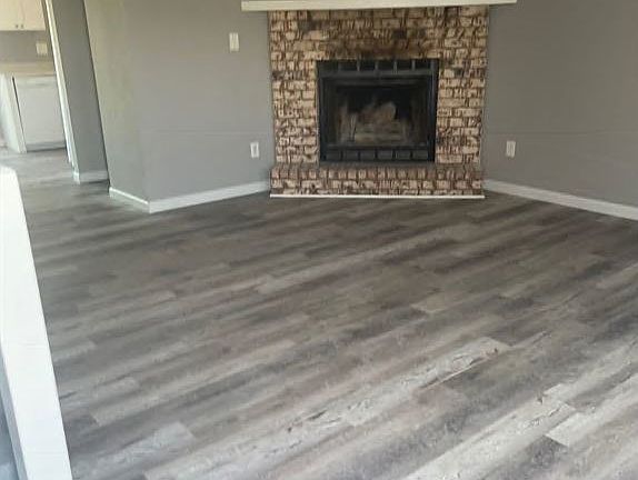2nd image of 18806 Manor Dr