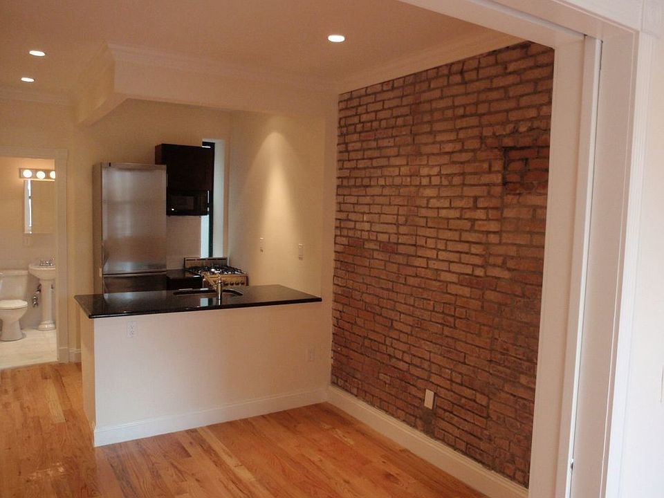 2nd image of 419 E 82nd St APT 5C