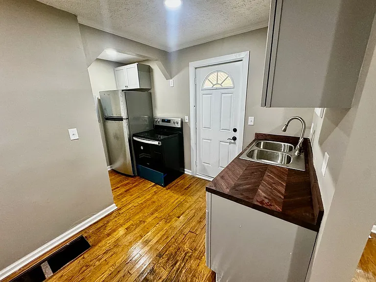 1206 S Preston St #3 — Photo 5