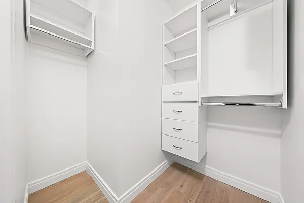 Rented by Nooklyn NYC LLC | media 46