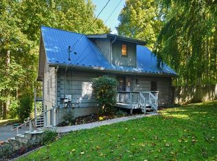 441 Apple Creek Rd, Waynesville, NC 28786