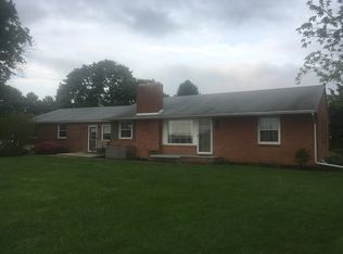 17307 Claymont Dr, Hagerstown, MD 21740