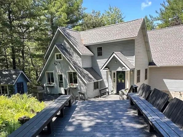 W8613 Duck Creek Ln, Westfield, WI 53964