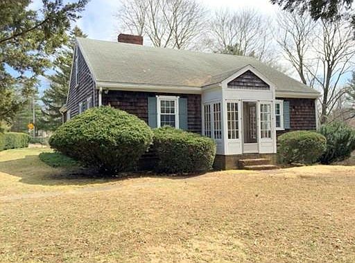 1st image of 7 Anderson Ave