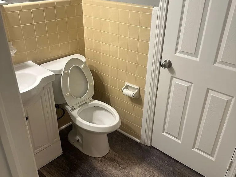 1154 Lakewood Dr — Photo 7