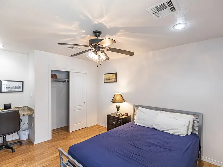 800 Sherwood Dr — Photo 23