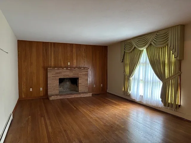 3 bed, 2.0 bath, 1792 sqft, $1,450 — Photo 2
