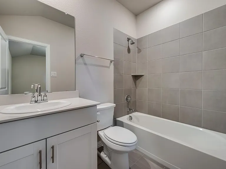 2124 Sun Star Dr — Photo 23