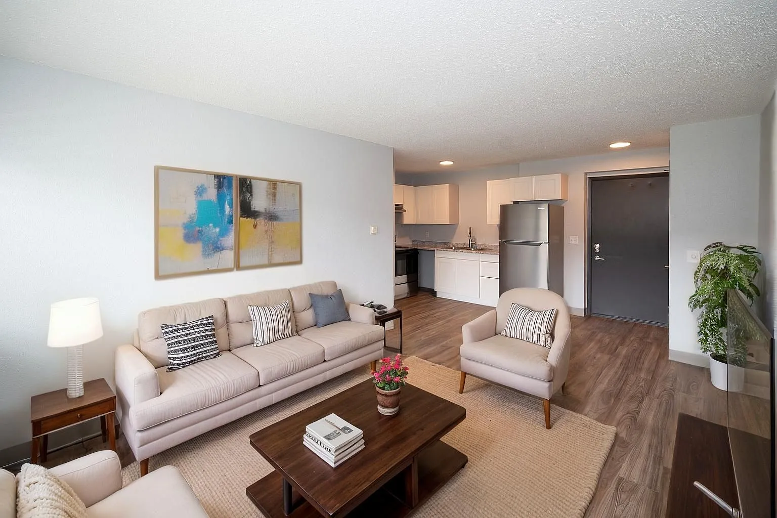 Meadow Park Apartments — Photo 1
