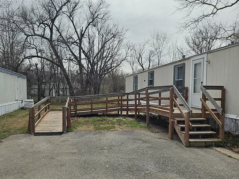 Parklane Estates - Rent to Own — Photo 17