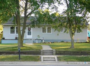 206 E Front St, Roanoke, IL 61561